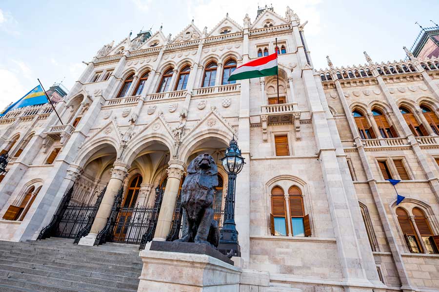 Імміграція в Угорщину з України: все про переїзд