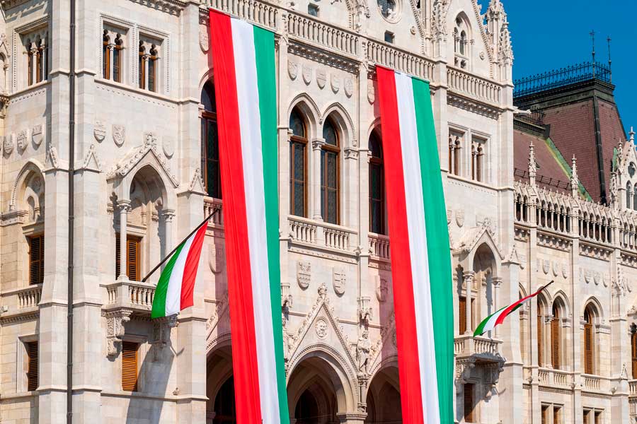 Тимчасовий захист в Угорщині для українців